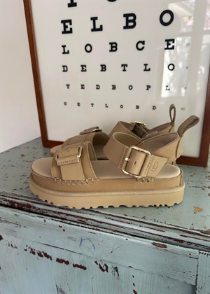 W Goldenstar villa sandal Mustard Seed UGG